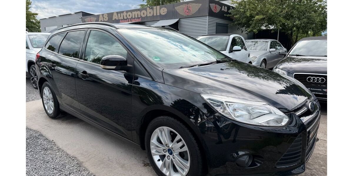 Ford Focus 122.000 km 5.450 &euro; Dormagen 41539