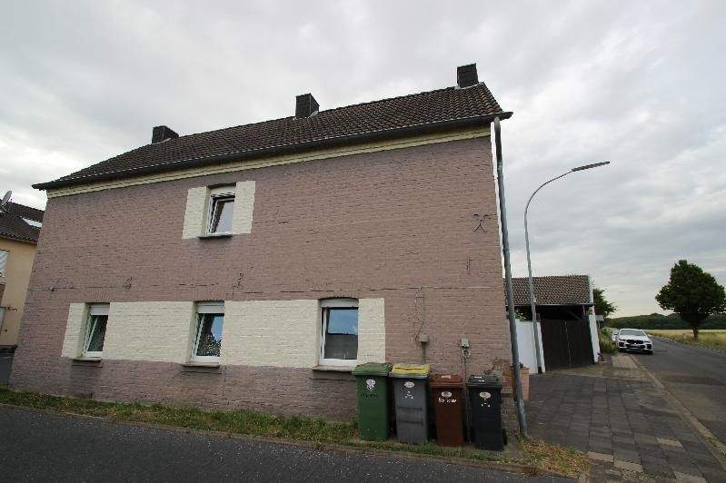 Bauernhaus, Landhaus Niederkassel Ranzel - 1 Zimmer, 253 m&sup2;, 419.000&euro; | Angebot:25737033