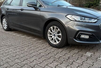Ford Mondeo 250.395 km 6.450 &euro; Köln 50767