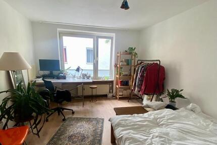 Wohnung Köln Ehrenfeld - 4 Zimmer, 105 m&sup2;, 600&euro; | Angebot:25960311