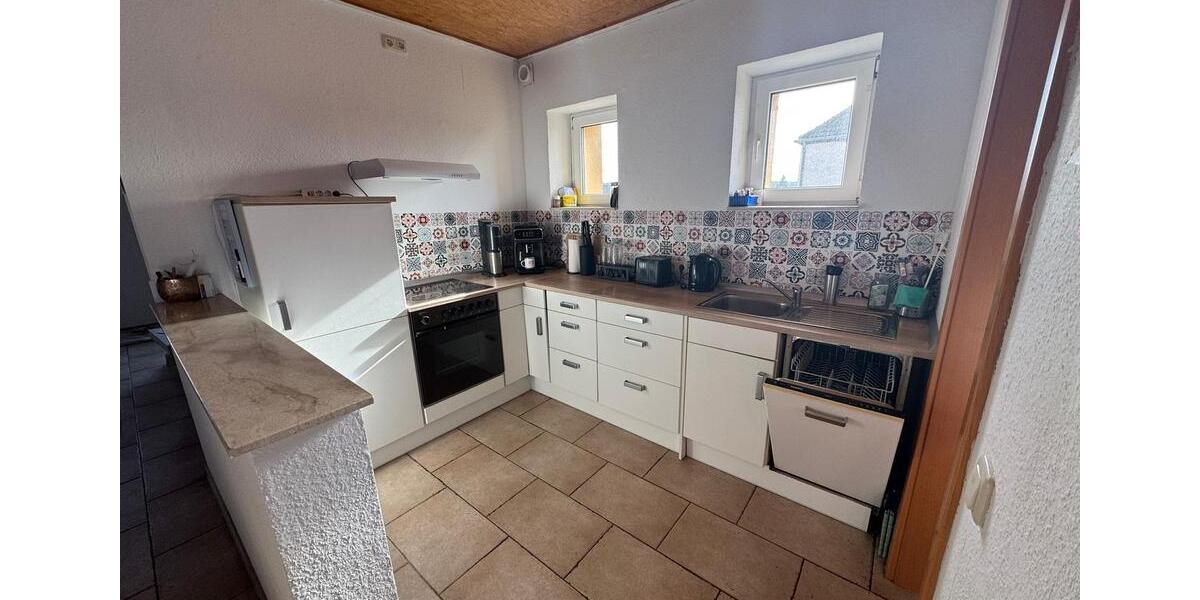 Etagenwohnung Euskirchen Dom-Esch - 3 Zimmer, 105 m&sup2;, 1.310&euro; | Angebot:25756635