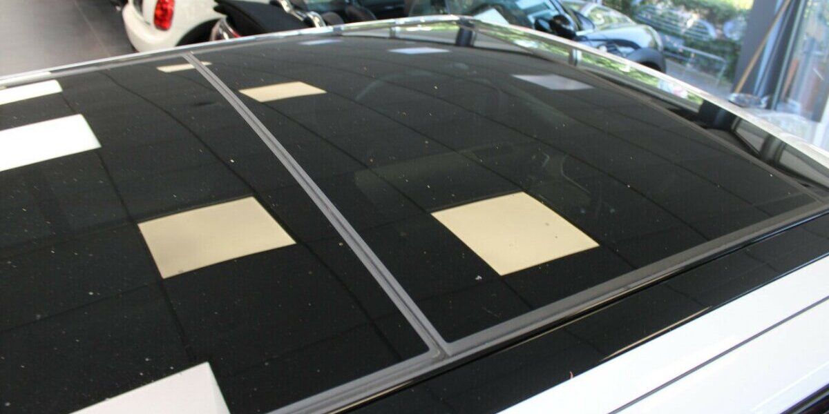 Land Rover Range Rover 4.4 SDV8 Vogue 182.940 km 25.980 &euro; Euskirchen 53881