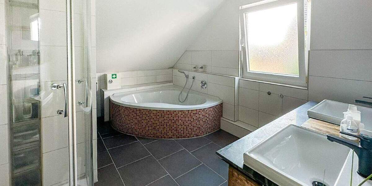 Einfamilienhaus Niederkassel Rheidt - 4 Zimmer, 150 m&sup2;, 548.000&euro; | Angebot:25749392