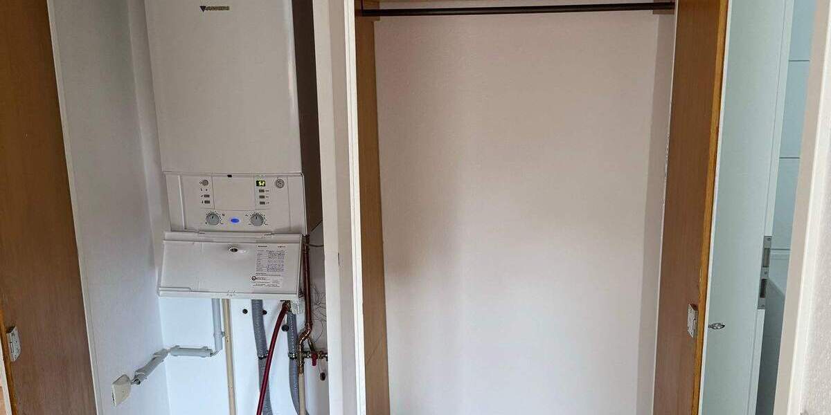 Etagenwohnung Brühl Pingsdorf - 3 Zimmer, 84 m&sup2;, 1.000&euro; | Angebot:25726743