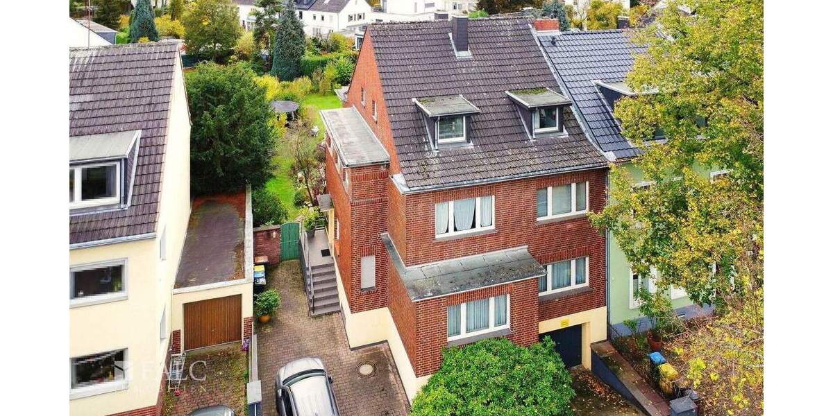 Mehrfamilienhaus, Wohnhaus Köln Weiden - 9 Zimmer, 251 m&sup2;, 1.150.000&euro; | Angebot:25696521