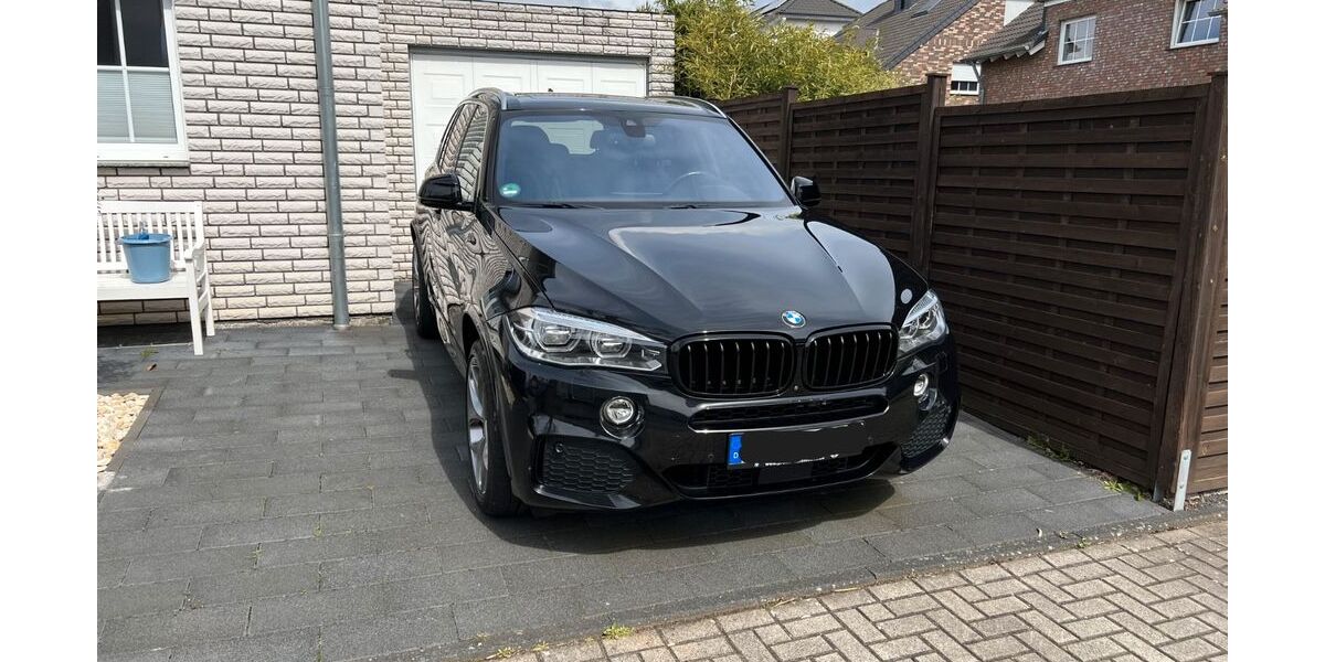 BMW X5 155.100 km 26.800 &euro; Köln 51147