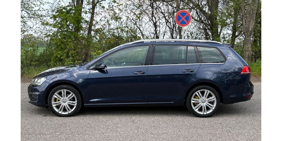 VW Golf 233.000 km 7.900 &euro; Düren 52351