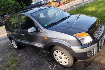 Ford Fusion 79.000 km 2.790 &euro; Grevenbroich 41517