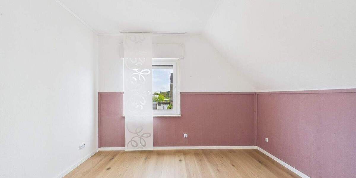 Einfamilienhaus Euskirchen Innenstadt - 7 Zimmer, 164 m&sup2;, 379.000&euro; | Angebot:25734195