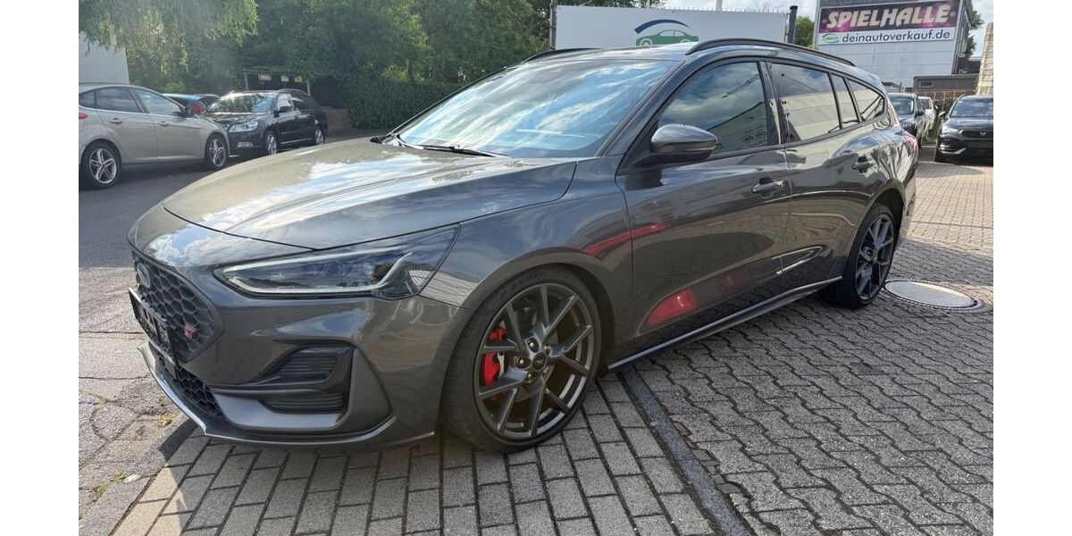Ford Focus 23.540 km 30.950 &euro; Köln 50767