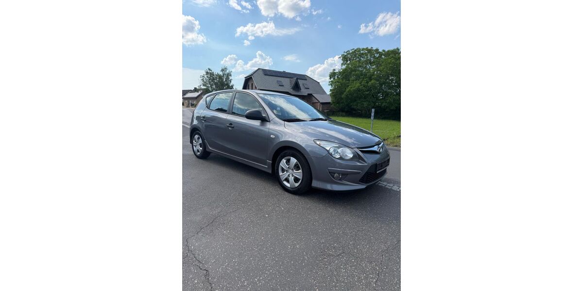 Hyundai i30 330.000 km 1.990 &euro; Zülpich 53909