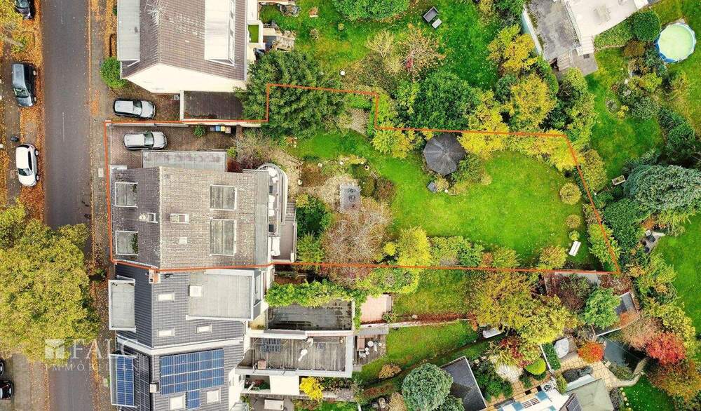 Mehrfamilienhaus, Wohnhaus Köln Weiden - 9 Zimmer, 251 m&sup2;, 1.150.000&euro; | Angebot:25696521