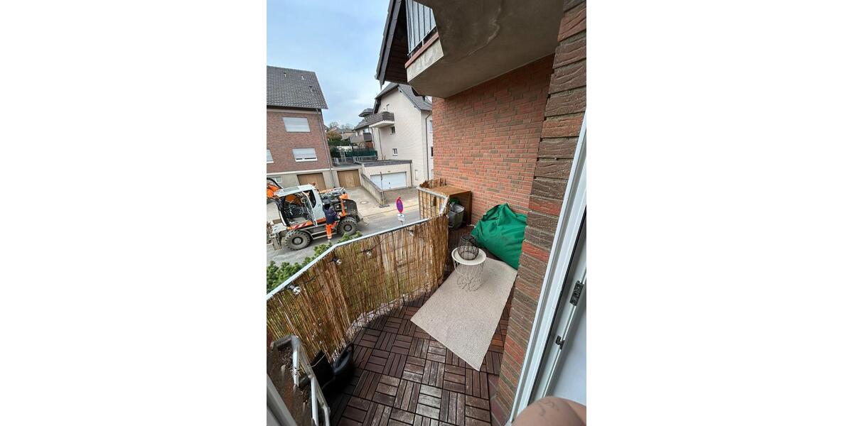 Etagenwohnung Bornheim - 3 Zimmer, 101 m&sup2;, 1.162&euro; | Angebot:25869860