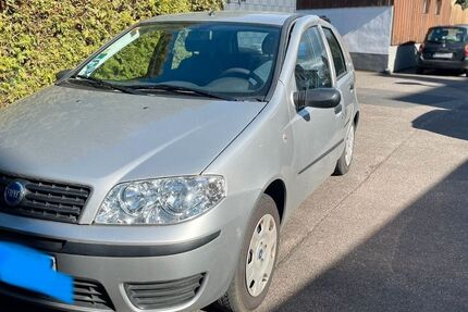 Fiat Grande Punto 21.717 km 3.499 &euro; Leverkusen 51375