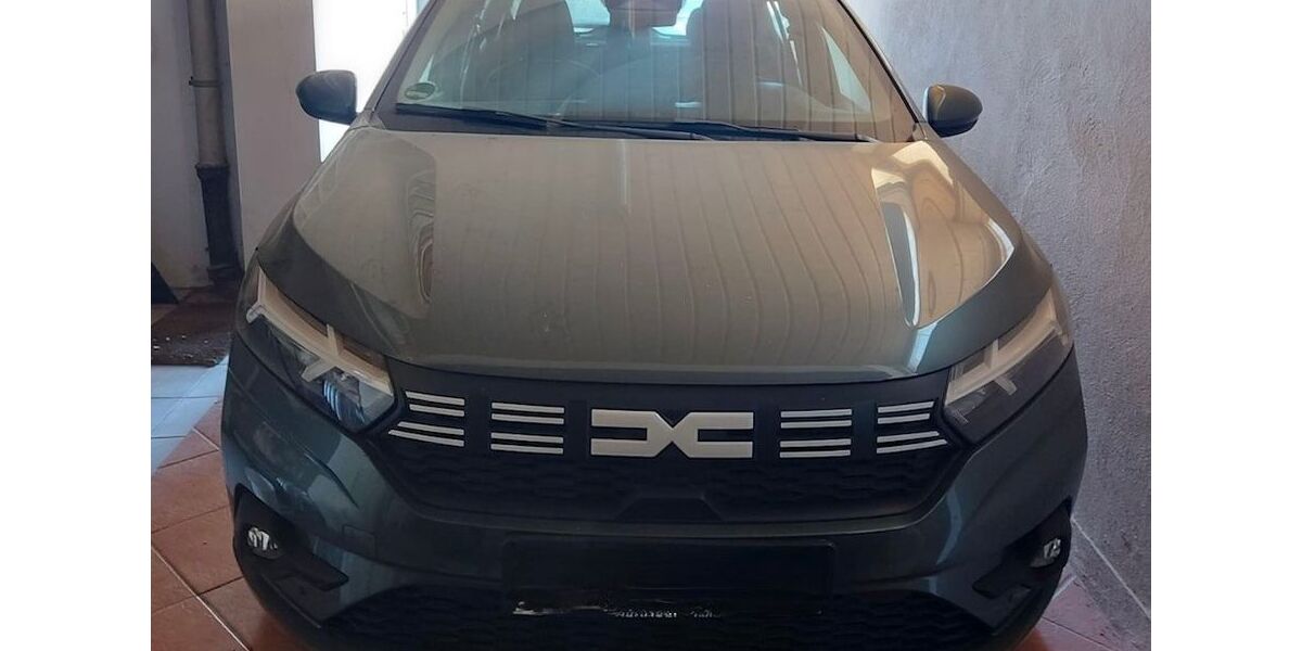 Dacia Sandero 6.200 km 15.600 &euro; Grevenbroich 41515