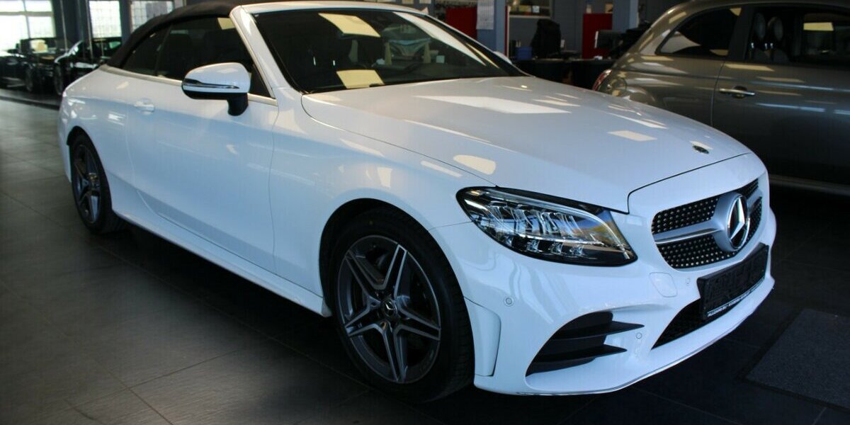 Mercedes-Benz C 180 Cabrio 9G-TRONIC AMG Line 41.800 km 31.980 &euro; Euskirchen 53881