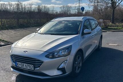 Ford Focus 64.000 km 14.999 &euro; Köln 51143