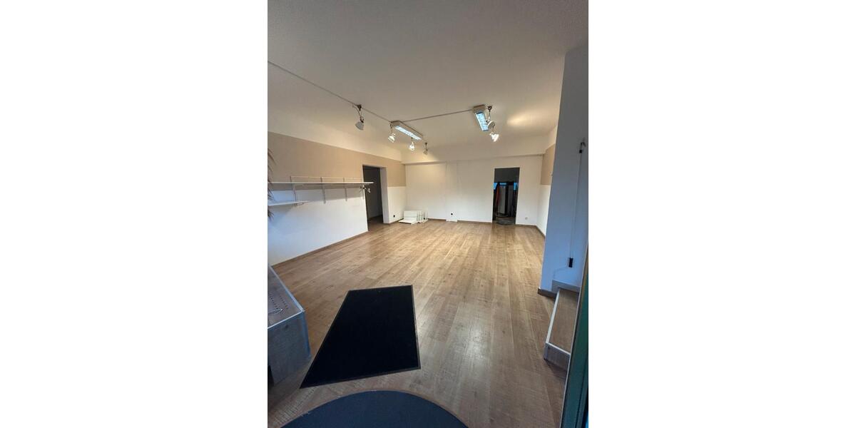 Gewerbeobjekt Niederkassel - 1.080&euro; | Angebot:25022931