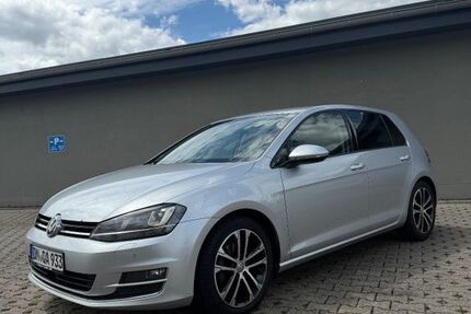 VW Golf 210.000 km 10.000 &euro; Düren 52355