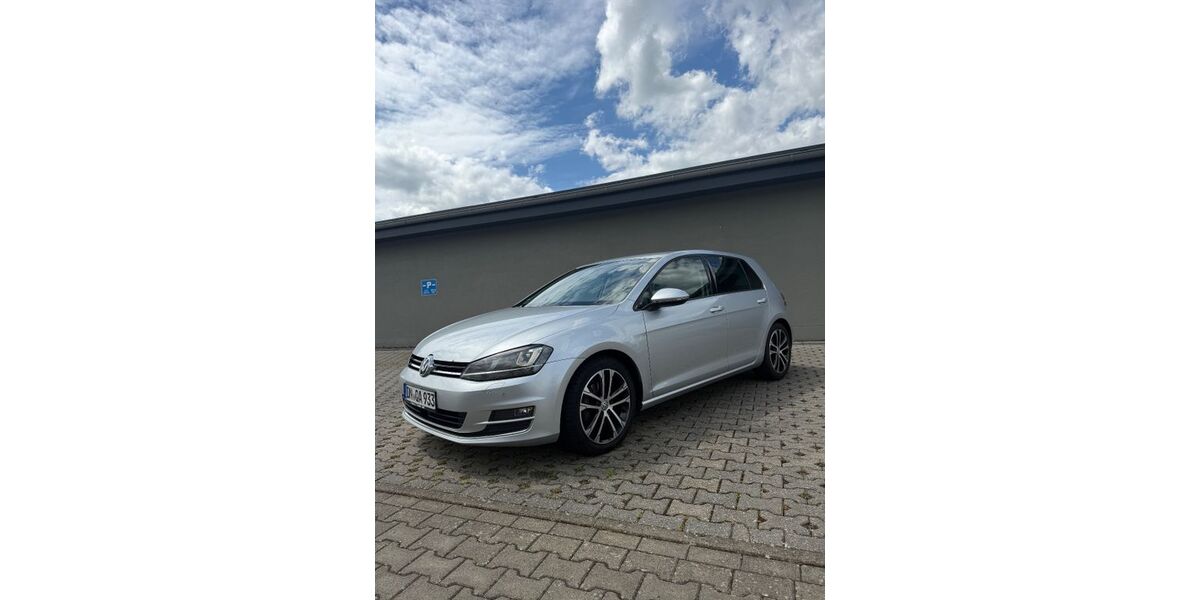 VW Golf 210.000 km 10.000 &euro; Düren 52355