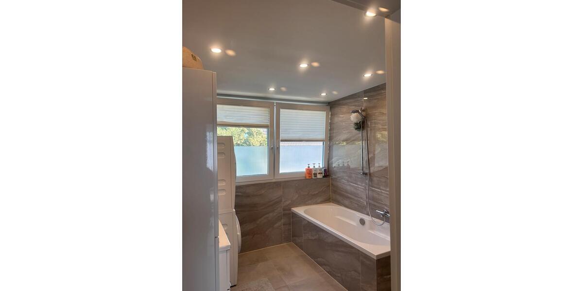 Dachgeschoßwohnung Köln Mülheim - 2 Zimmer, 70 m&sup2;, 305.000&euro; | Angebot:25834245