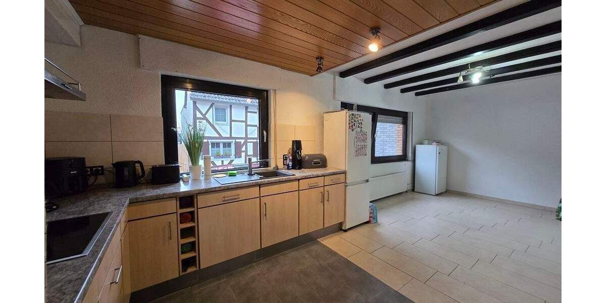 Mehrfamilienhaus, Wohnhaus Weilerswist Großvernich - 7 Zimmer, 259 m&sup2;, 520.000&euro; | Angebot:25692842