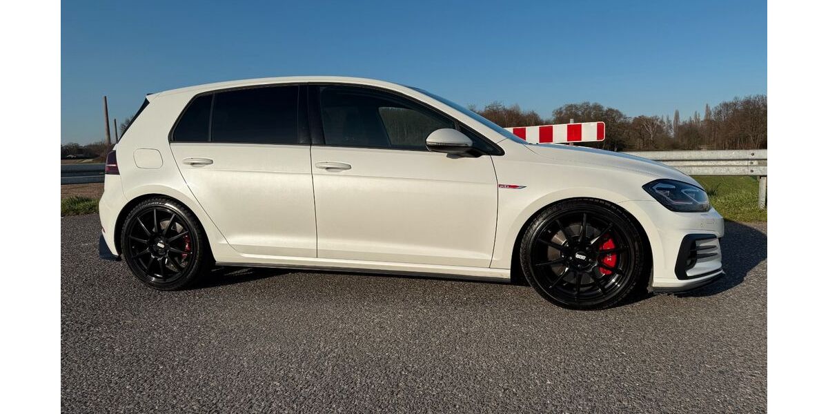 VW Golf 85.000 km 26.199 &euro; Dormagen 41542