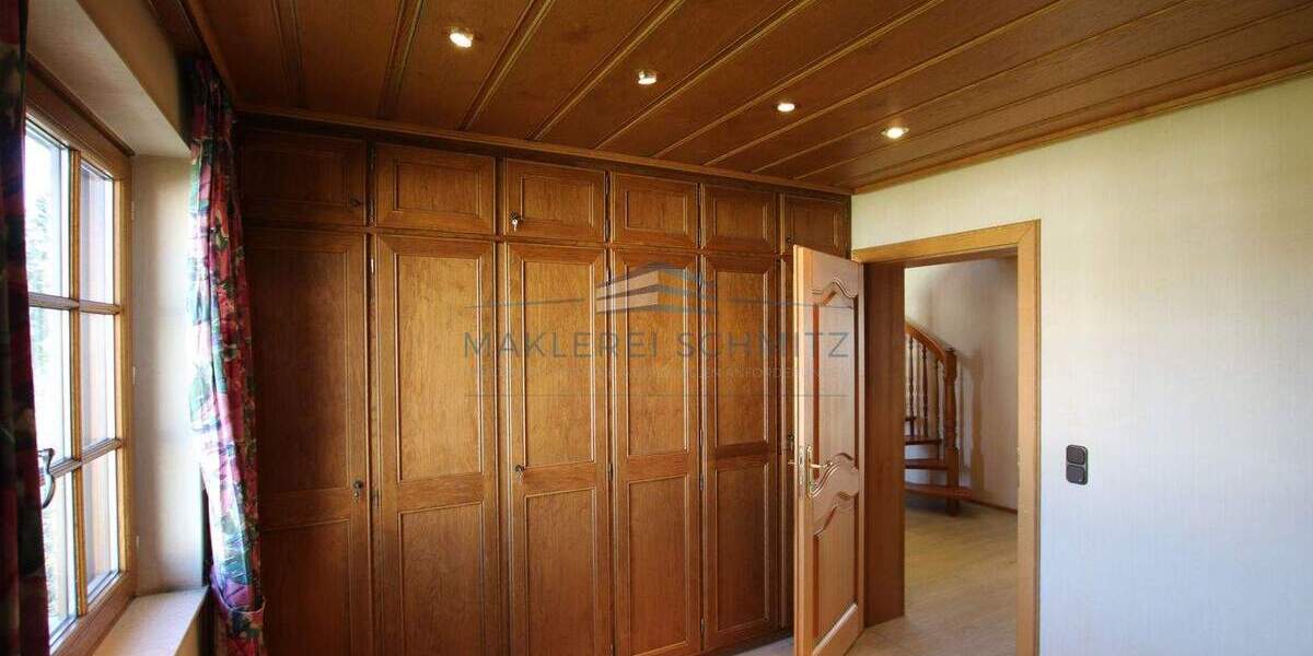 Einfamilienhaus Niederkassel - 6 Zimmer, 185 m&sup2;, 589.000&euro; | Angebot:25728257