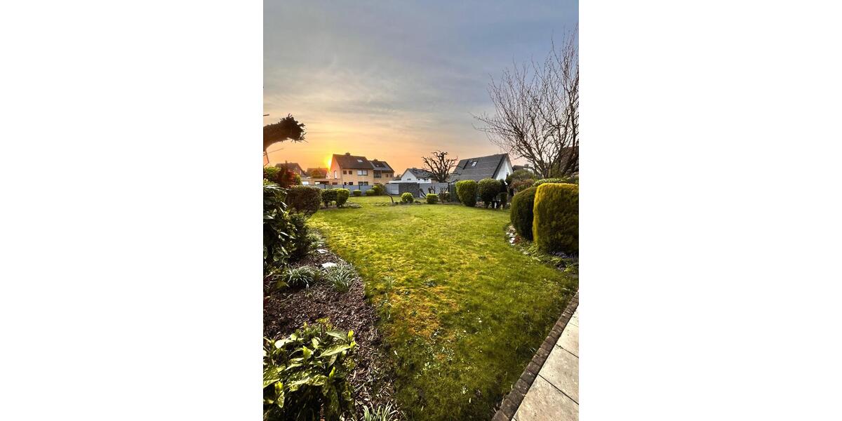 Einfamilienhaus Bedburg - 4 Zimmer, 115 m&sup2;, 1.200&euro; | Angebot:25910688