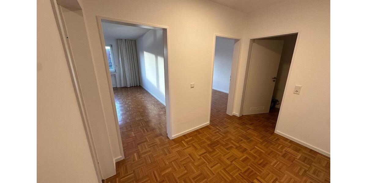 Etagenwohnung Frechen - 3 Zimmer, 123 m&sup2;, 1.480&euro; | Angebot:25297431