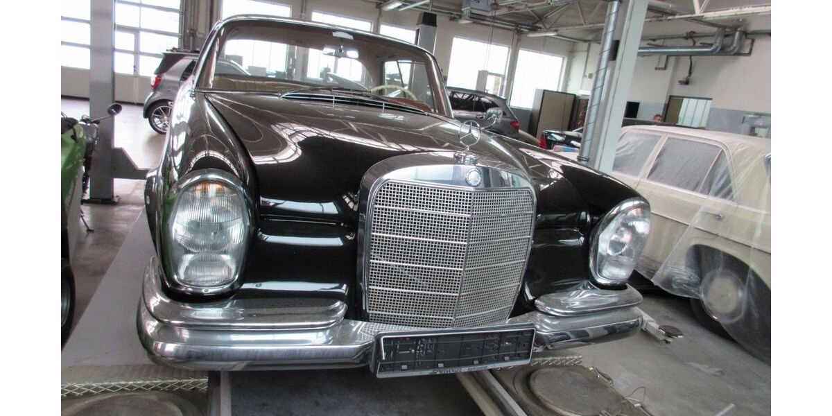 Mercedes-Benz 220 110.850 km 59.990 &euro; Bergheim 50126