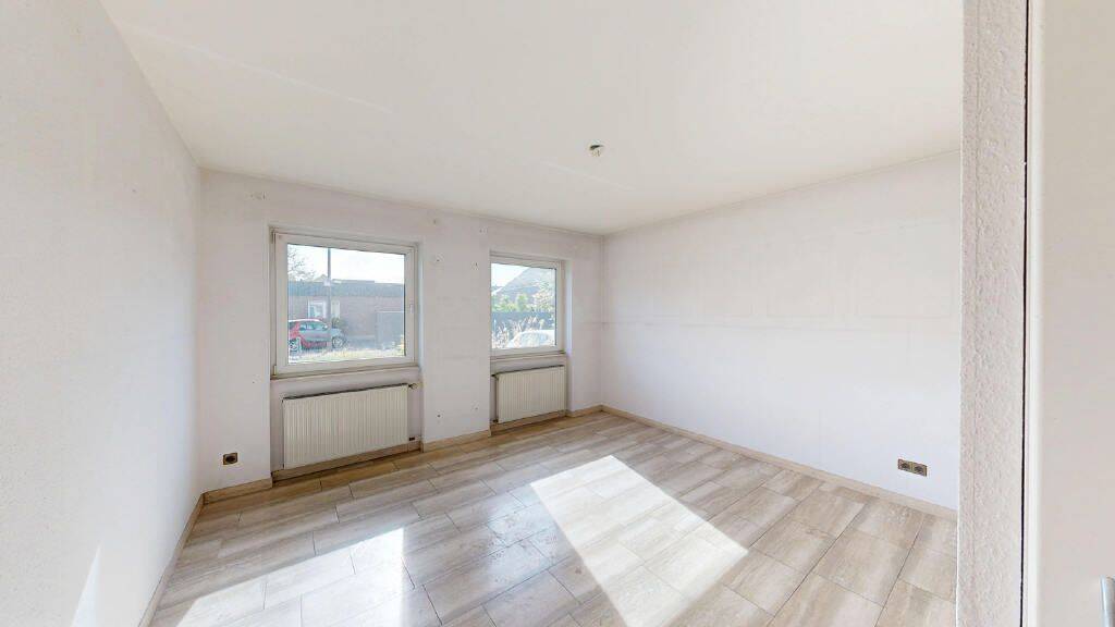 Doppelhaushälfte Erftstadt Lechenich - 5 Zimmer, 145 m&sup2;, 440.000&euro; | Angebot:26798802