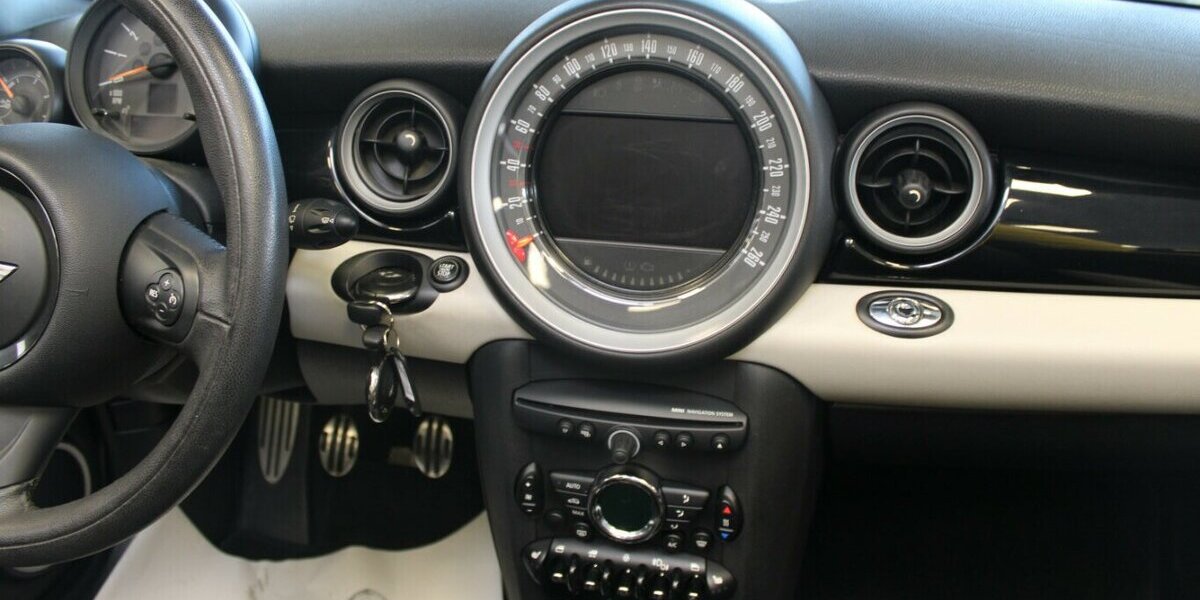 Mini Cooper S Cabrio 82.339 km 12.980 &euro; Euskirchen 53881