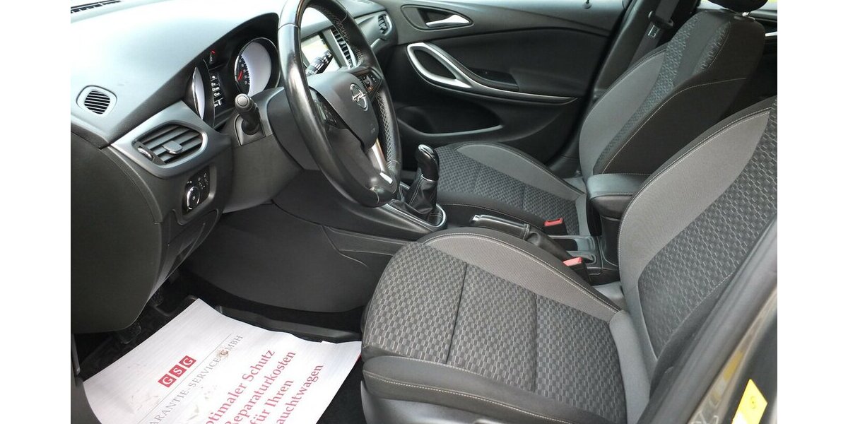 Opel Astra SPORTS TOURER NAVI KLIMA BLUETOOTH ALLWETTER 128.955 km 9.998 &euro; Köln 50858