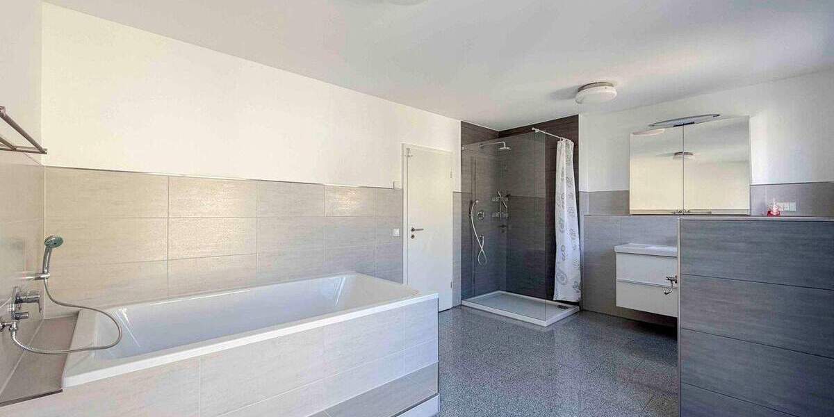 Doppelhaushälfte Köln Wahnheide - 4 Zimmer, 145 m&sup2;, 689.000&euro; | Angebot:25712361