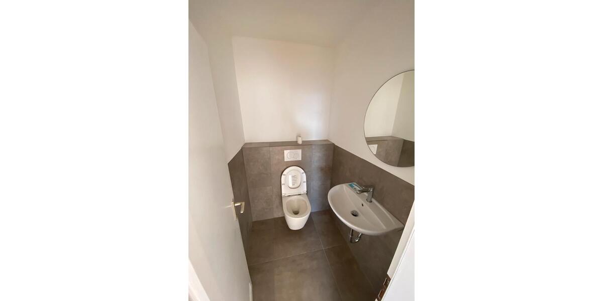 Etagenwohnung Köln Mülheim - 3 Zimmer, 92 m&sup2;, 1.350&euro; | Angebot:25925590