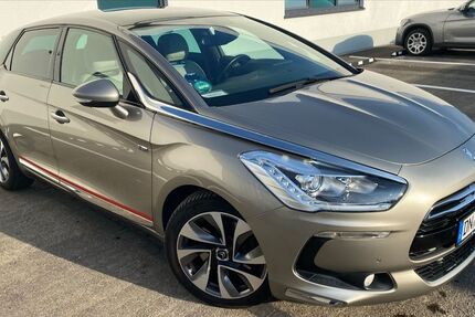 Citroen DS5 143.600 km 8.450 &euro; Düren 52351