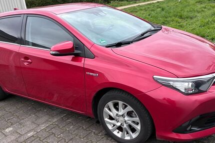 Toyota Auris 194.000 km 9.900 &euro; Köln 51105