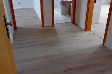 Wohnung Köln Mülheim - 3 Zimmer, 75 m&sup2;, 750&euro; | Angebot:25943432