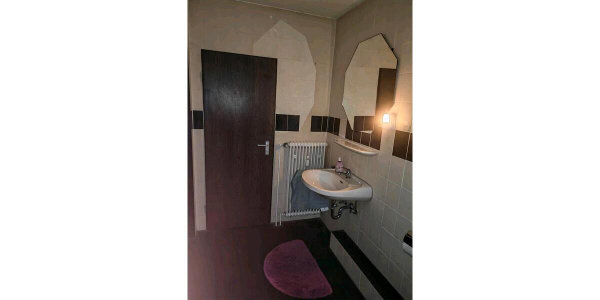 Etagenwohnung Köln Nippes - 2 Zimmer, 80 m&sup2;, 850&euro; | Angebot:25922839