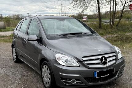Mercedes-Benz B 200 103.534 km 8.600 &euro; Niederzier 52382
