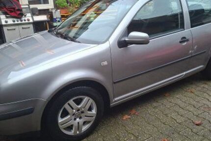 VW Golf 89.067 km 1.450 &euro; Titz 52445