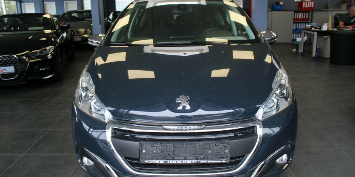 Peugeot 208 PureTech 82 Style 62.084 km 7.980 &euro; Euskirchen 53881