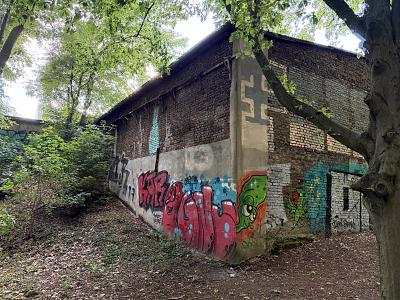 SELTENE GELEGENHEIT MIT ENTWICKLUNGSPOTENZIAL - Grundstück Köln Rodenkirchen | Angebot:27265538