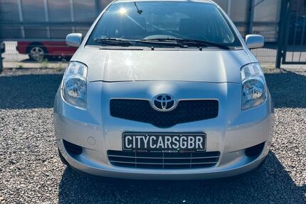Toyota Yaris 90.700 km 3.200 &euro; Düren-Merken 52353