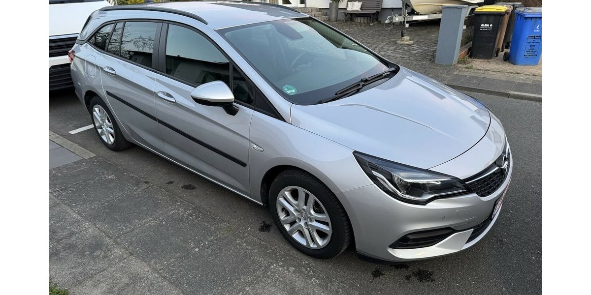 Opel Astra Klima Navi Temp CarPlay 1.Hd 37.000 km !!! 37.000 km 12.750 &euro; Erftstadt 50374