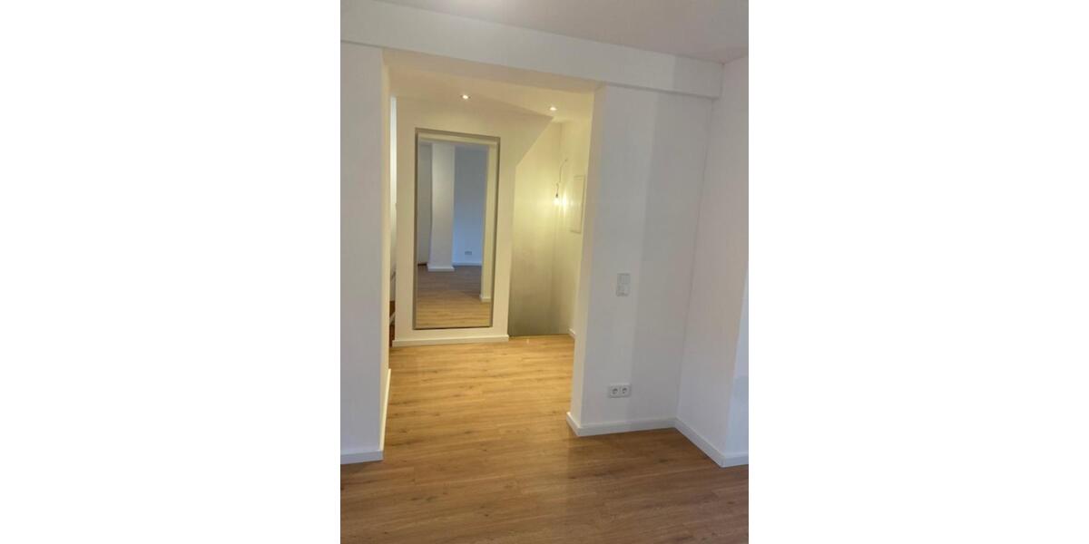 Dachgeschoßwohnung Köln Lindenthal - 2 Zimmer, 45 m&sup2;, 970&euro; | Angebot:25874638