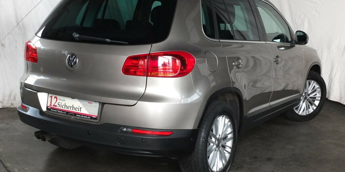 VW Tiguan WM26:CUP SPORT NAVI PARKPILOT TEMPOMAT 87.859 km 10.908 &euro; Köln 50858
