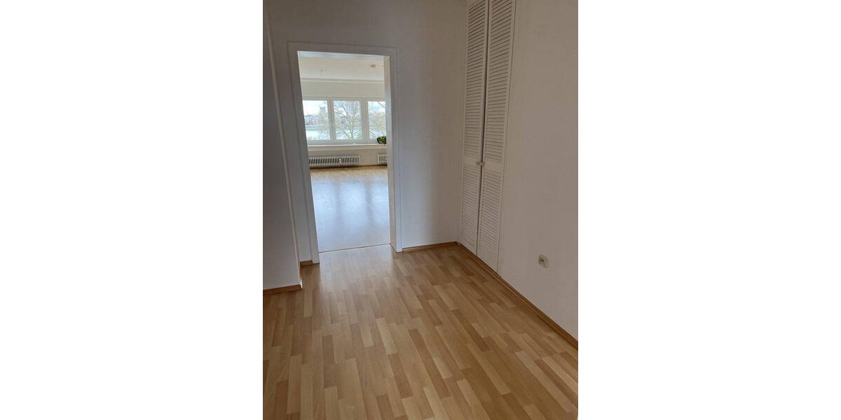 Etagenwohnung Köln Poll - 3 Zimmer, 77 m&sup2;, 355.000&euro; | Angebot:26034293