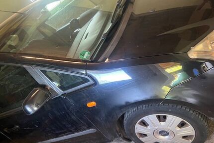 Ford Focus 105.000 km 3.500 &euro; Kerpen 50170